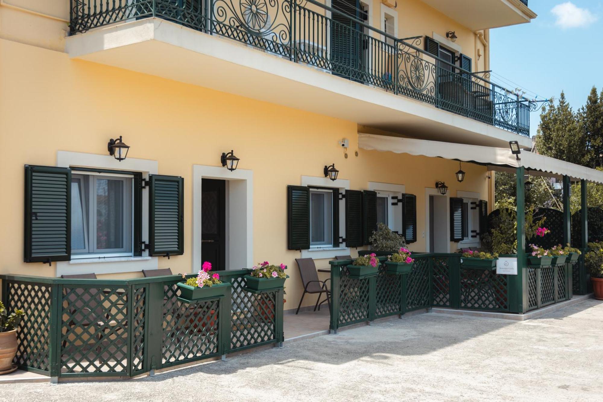 Nostalgia Corfu Town Apartments Esterno foto